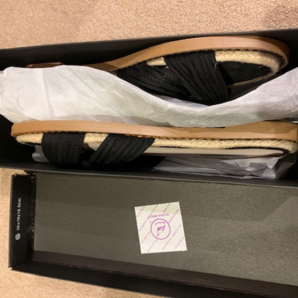 Perfect Tahari summer sandals (size 7)